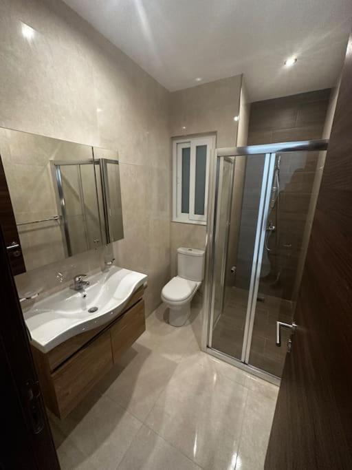 Duplex Penthouse In Gzira Sleeps 6 Apartment Bagian luar foto